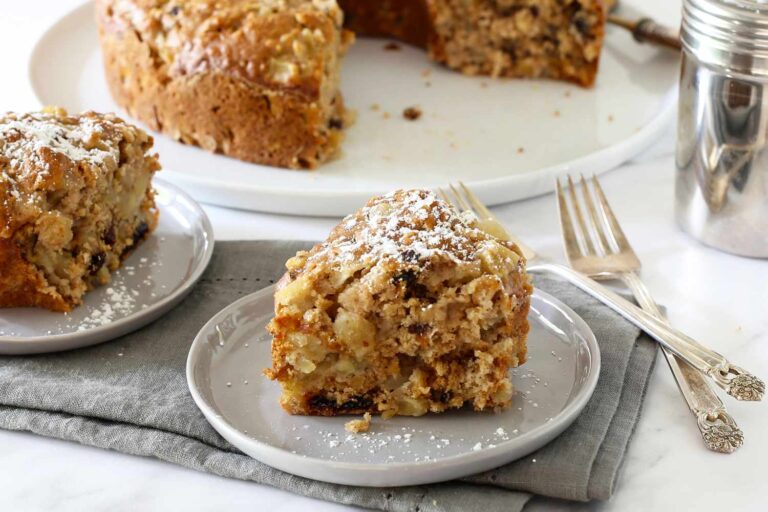 easy oat apple cake